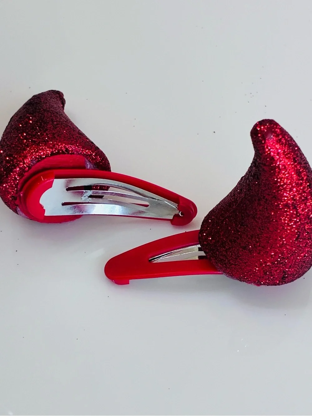 2 pc Pair Glitter Devil Horn Hair Clips Snap Barrettes Halloween